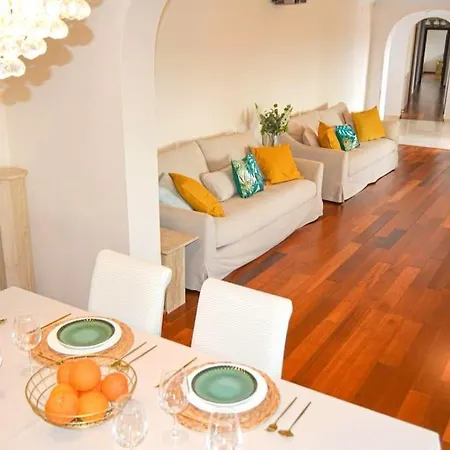 Spectacular In Villa *